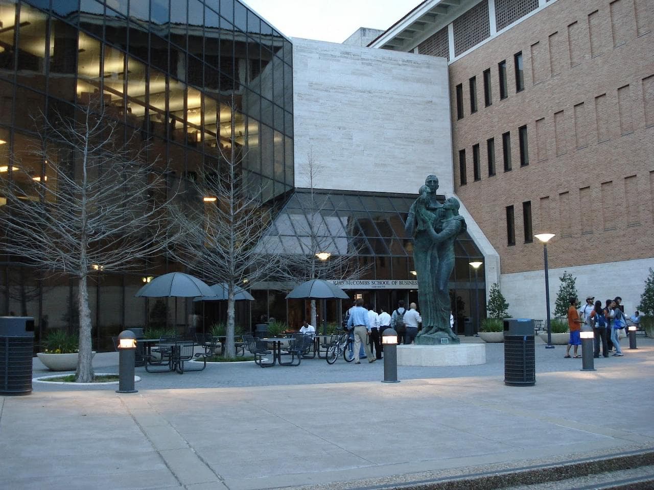 McCombs School of Business Featured Image