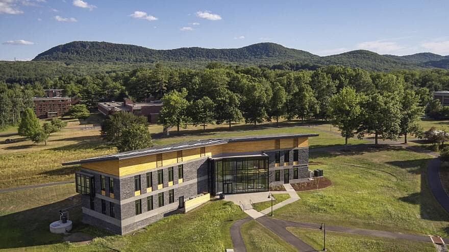 Hampshire College Featured Image