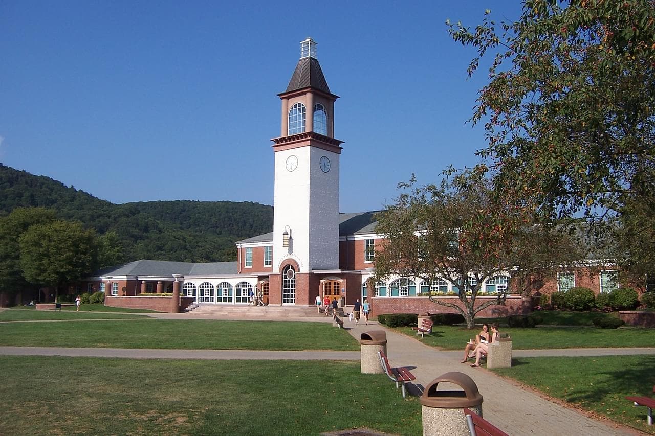 Quinnipiac University Featured Image