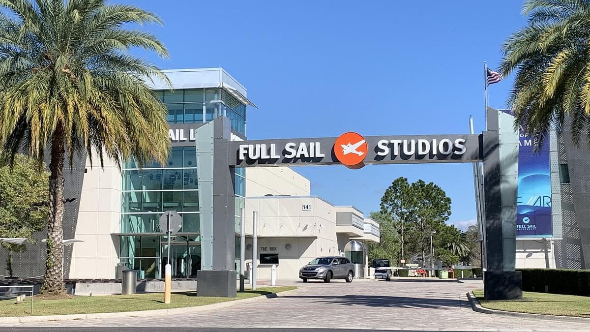 Full Sail University Featured Image