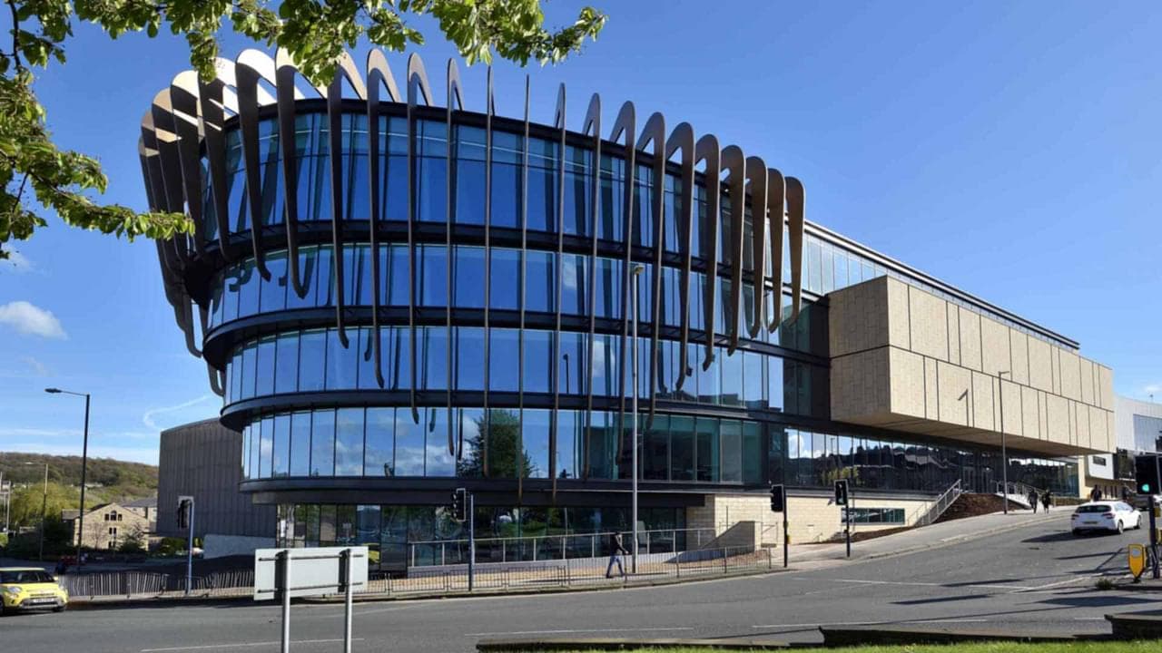 University of Huddersfield International Study Centre Featured Image